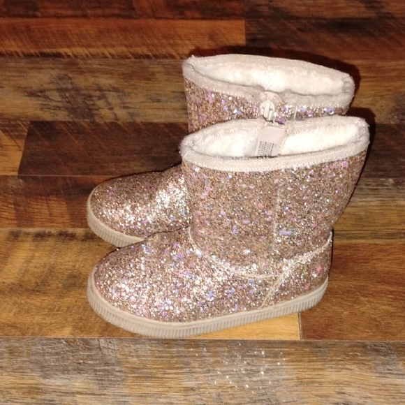 Bundle Of Toddler Girls Size 11 Shoes! - Picture 2 of 13